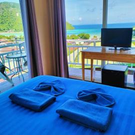 Blue View House Phi Phi: Phi Phi Don şehrinde bir otel