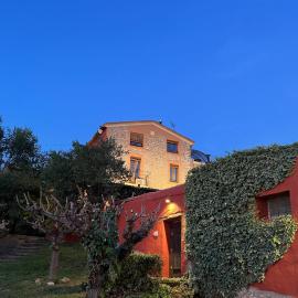 Les Vinyes Alojamiento Rural Boutique & SPA, hotel Vilardida városában