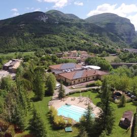 Hotel Le Grotte, hotel em Genga