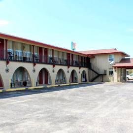Executive Inn Goliad, хотел в Goliad