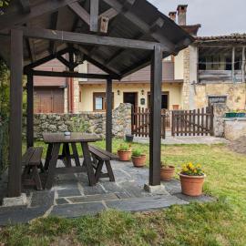CASA LUISA Biedes, Piloña, готель у місті Інфієсто