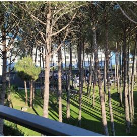 Alex's Condo, Hotel in Lalëz