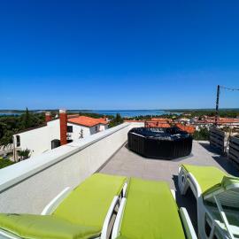 Apartments Korana