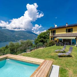 Holiday Home Lacum Lux Resort by Interhome, hotel in Perledo