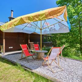 Holiday Home Lesní plovárna B2 by Interhome, khách sạn ở Mladé Buky