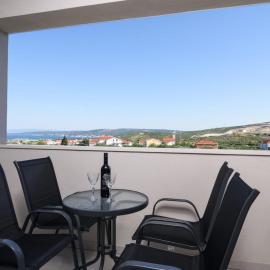 Apartment Franka by Interhome, Hotel in Plano