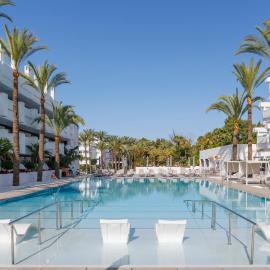 Alanda Marbella Hotel & Wellness، فندق في مربلة