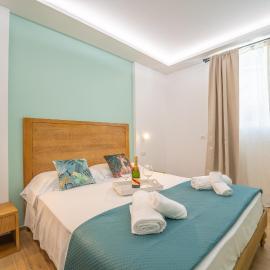 Mensos Rooms Guesthouse, hotell sihtkohas Olbia