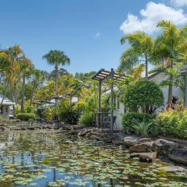 Tranquil Noosa retreat minutes from the river 40IP