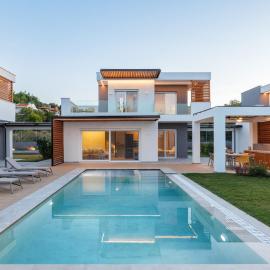 SUMMER PEARLS LUXURY VILLAS、ポリフロノのホテル