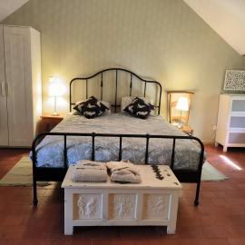 Chambres d'Hôtes Montjouan, hotel u gradu 'Larochemillay'