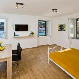 Hvar sea view apartment