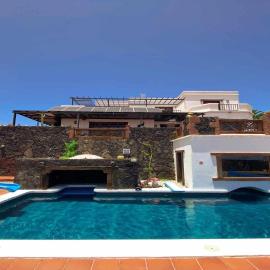 Preciosa Casa Cristian y María con piscina privada, hotel u gradu Tijas