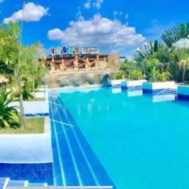 Vegas Resort and Hotel, hotel u gradu Balayong