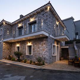 Zeus & Emmanuil Luxury Houses
