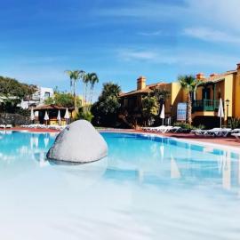 Apartamentos Oasis San Antonio, hôtel à Los Cancajos