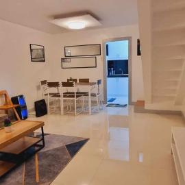 TRP16 - Cozy 2BR Townhouse near Clark Airport, Aquaplanet & Dino Island