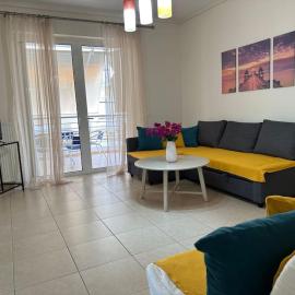 Riviera beach, seaside spacious apt., hotel v mestu Anavissos