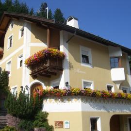 Apartments Mauriz