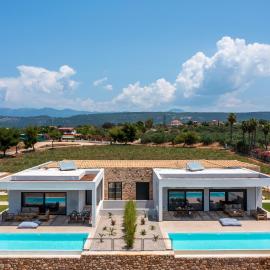 Nobus Villas - Luxury villa with Private pool, sea view & sunset, hotel din Marathopolis
