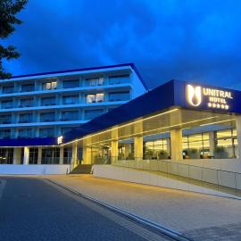 Viesnīca Hotel Unitral SPA w Mielnie pilsētā Mjelno