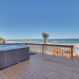 Oceanfront Escape on Wilbur Beach!