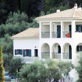 Villa Evgenia, готель у місті Yénion
