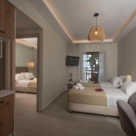 Hermes Hotel, hotel di Khorevtón