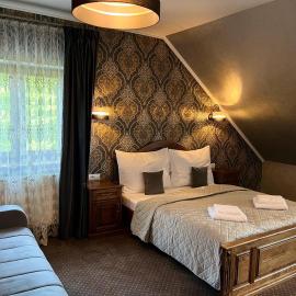 Elodia, hotel a Choťánky