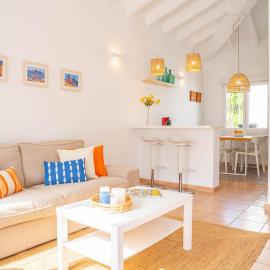 Casa Menorquina centro Ciutadella、シウタデリャのホテル
