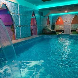 Impero Hotel Beauty & Spa - Bike Hotel, hotel en Cantello