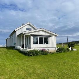 Cozy cottage at the Atlantic coast, hotel u gradu 'Leknes'