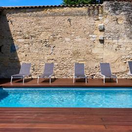 Maison et table d'hôtes Le Camélia Blanc, hotell sihtkohas Saint-Ciers-sur-Gironde
