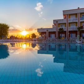 Hotel Olympus, hotel din Caorle