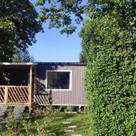 Glamping Wallersee - Unter dem Kastanienbaum, hotel a Helming