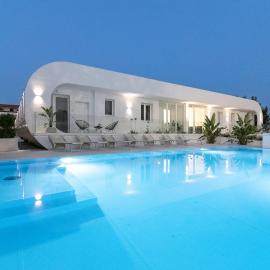 Residence Stellaris Apartrooms, hotel v mestu Termoli