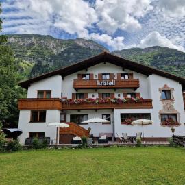 Hotel Kristall: Lech am Arlberg'de bir otel
