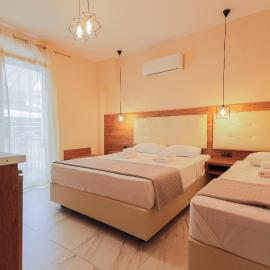 ELYSIUM - villa majken, hotel in Olympic Beach