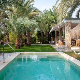 Preciosa casa con piscina y jardín privado, a 2h de Madrid en tren, hótel í Elche