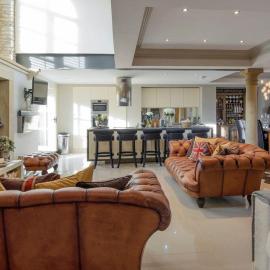 Old Chapel House, hotel in Barnoldswick