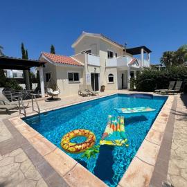 Villa Tamara with Private Pool, hotel a Peyia