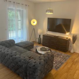 Luxuswohnung Nähe Köln Bonn, hotel in Troisdorf