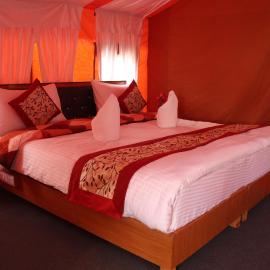 Ldazes Camp, Hotel in Hundar
