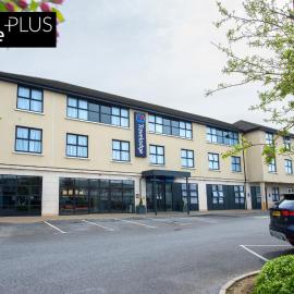 Travelodge Plus Galway, hotell i Galway