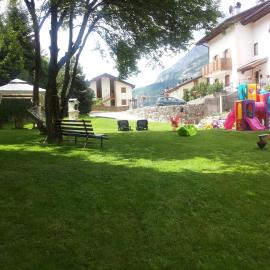 Appartamenti Arcobaleno, hotel Molvenóban