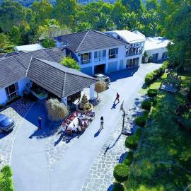 Private exclusive resort - 40 Min to City