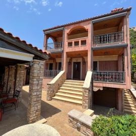 Villa Ioanna Oxylithos, Kymi