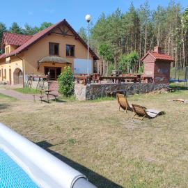 PENSJONAT W LESIE, hotelli kohteessa Tuczno