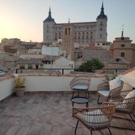 La Casa Toledana - patio y terraza con vistas, hotel a Toledo