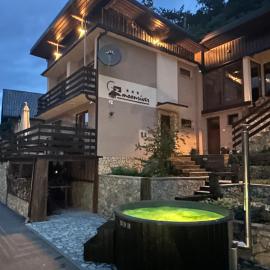 Moonriver Apartment, hotel u gradu 'Veljun'